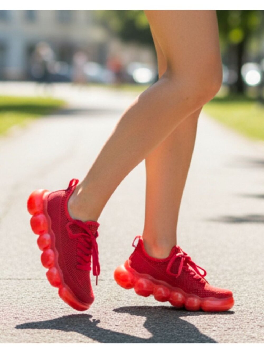 Red Mesh Athletic Sneakers With Bubble Sole - Breathable Lightweight Design For - Picture 3 of 12